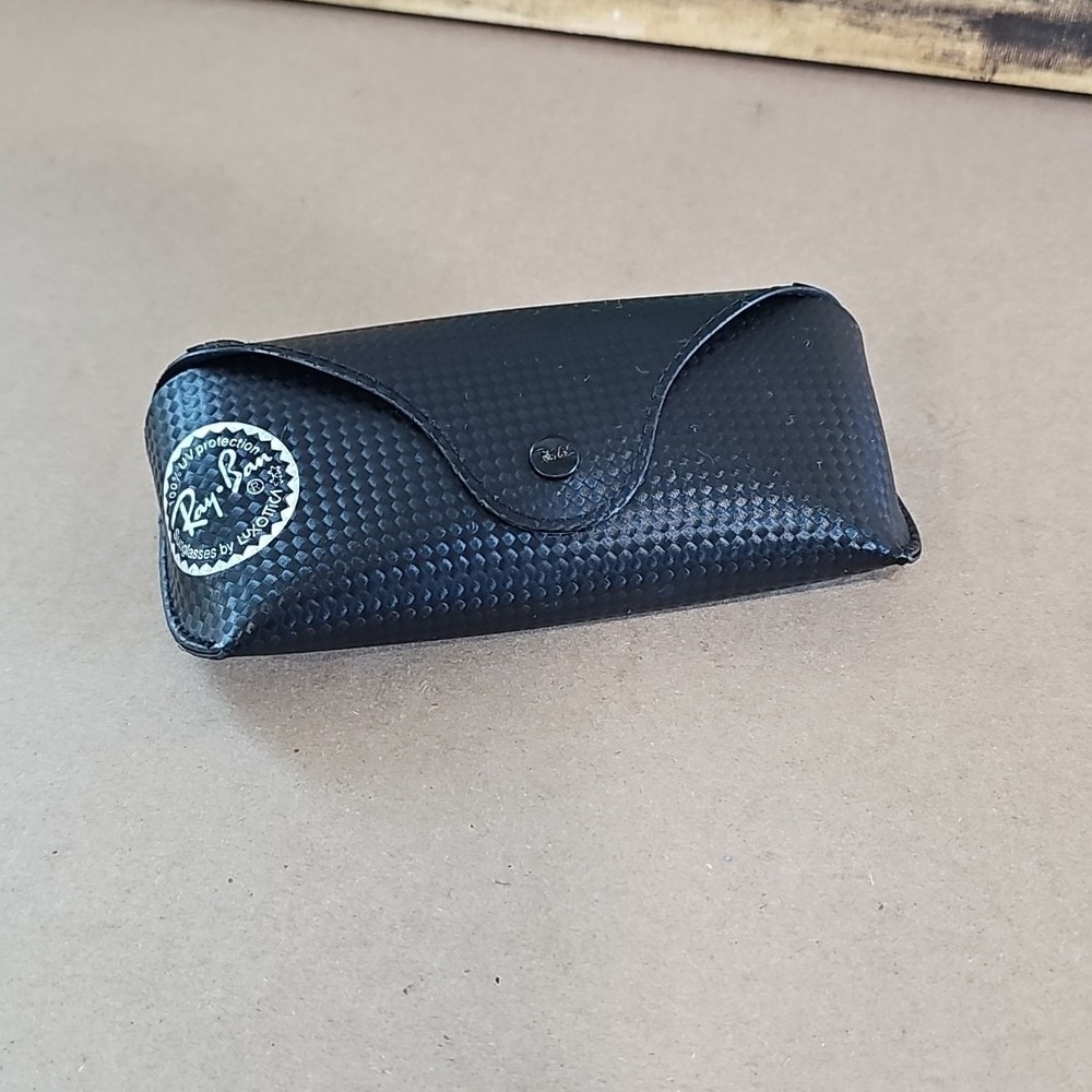 Ray Ban Eyeglasses small Sunglassesā Carbon Fiber Black soft Case